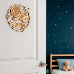 Plaque prénom astronaute en bois – décoration personnalisée pour porte de chambre enfant