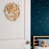 Plaque prénom astronaute en bois – décoration personnalisée pour porte de chambre enfant