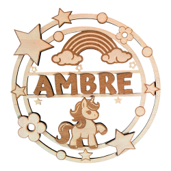 Plaque prénom personnalisée en bois avec licorne, arc-en-ciel, fleurs et étoiles
