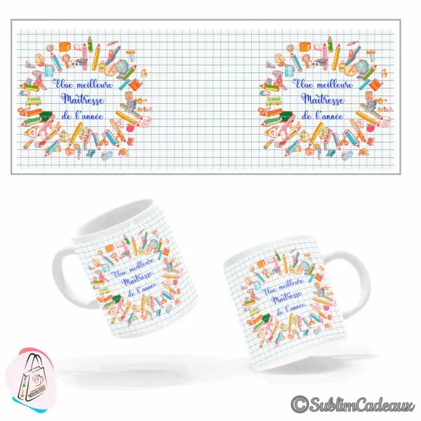 Mug en céramique blanche imprimé Élue meilleure Maîtresse de l'année en bleu, entouré d'une couronne de fournitures scolaires