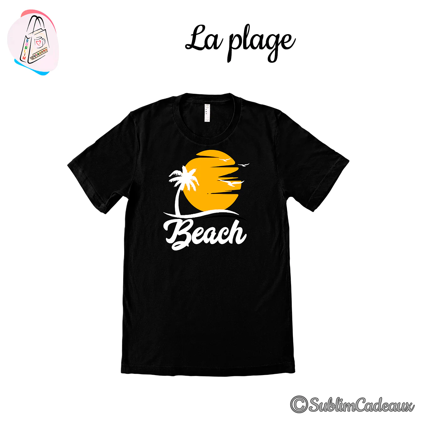 Palmier, soleil orange et mot « Beach » imprimés en blanc sur un tee-shirt noir, ambiance bord de mer