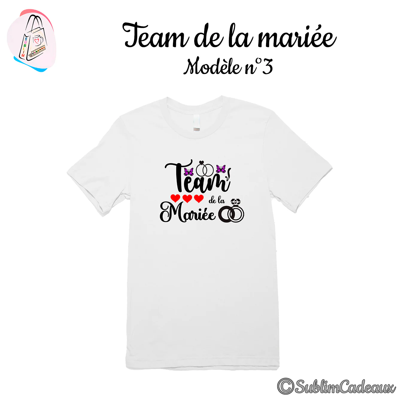 Tee-shirt blanc imprimé Team de la Mariée en noir avec papillons violets, cœurs rouges et alliances