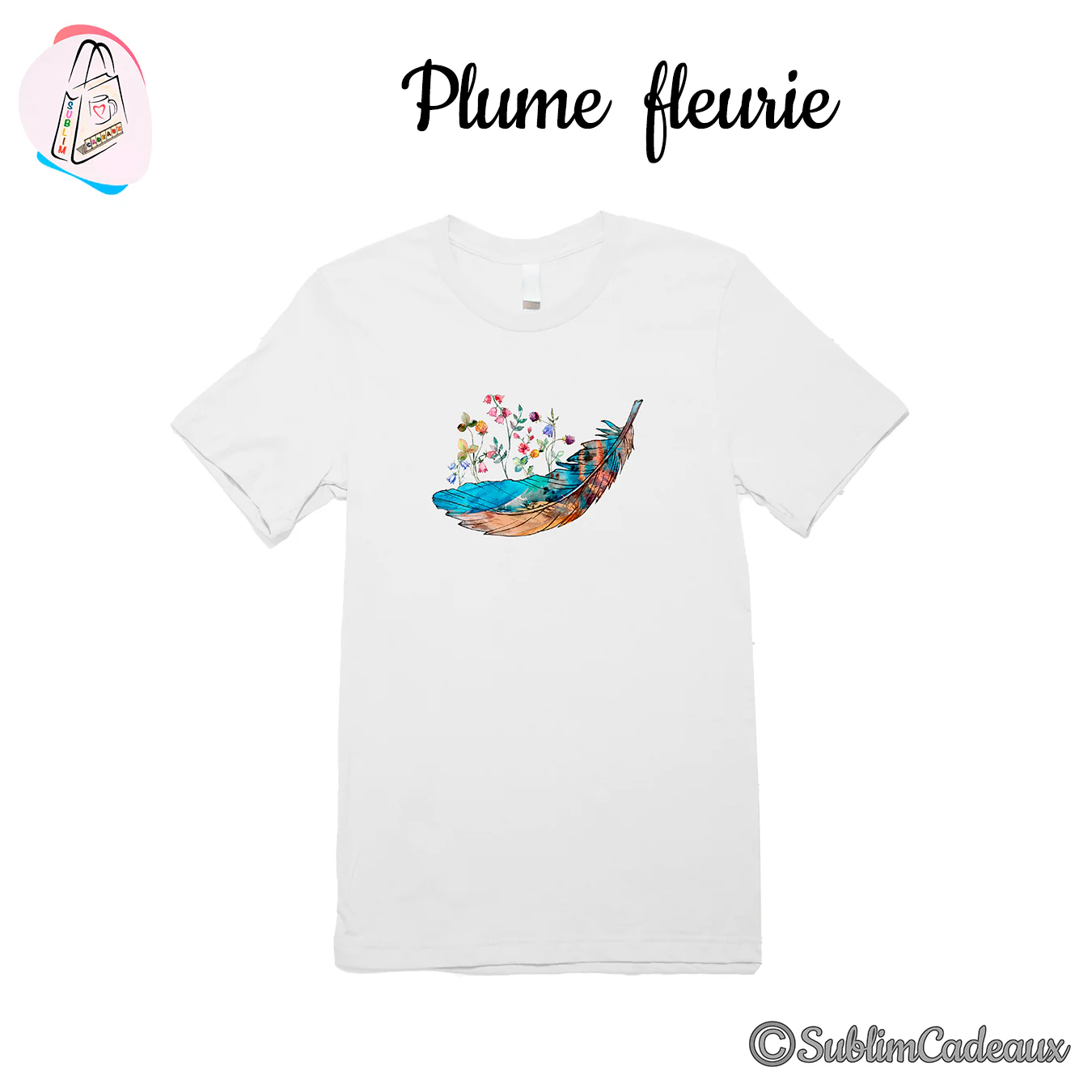 Tee-shirt blanc imprimé d'une plume aquarelle bleu turquoise et brune d'où s'échappent de petites fleurs