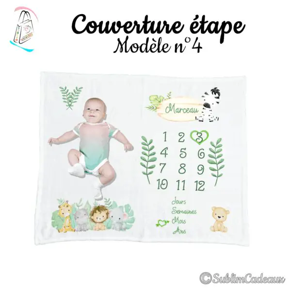 Couverture étape blanche à motifs savane: girafe, lion, éléphant et zèbre, feuillages verts et chiffres 1 à 12