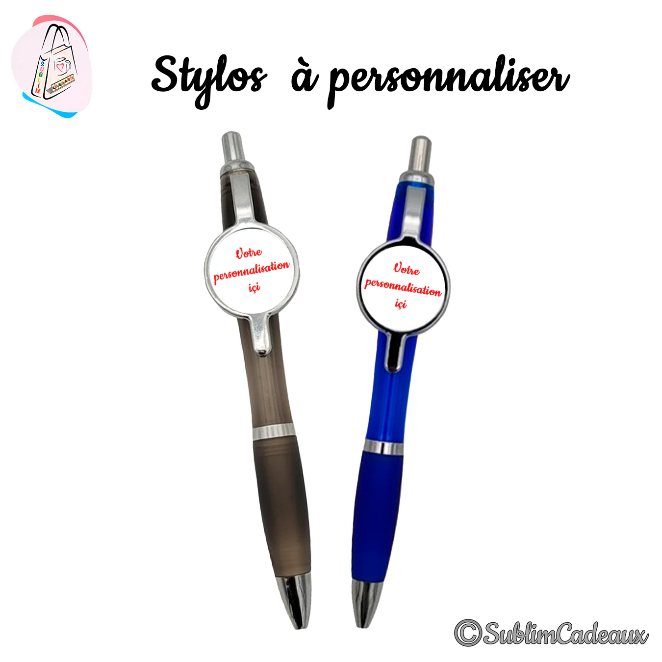 Deux stylos à bille à personnaliser, l'un gris fumé, l'autre bleu, avec un médaillon rond sur le clip