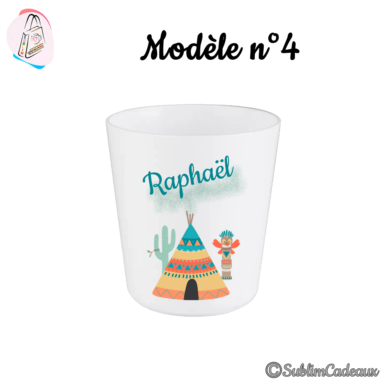 Gobelet en plastique translucide imprime d'un tipi colore, d'un cactus et d'un totem, avec le prenom Raphael en turquoise