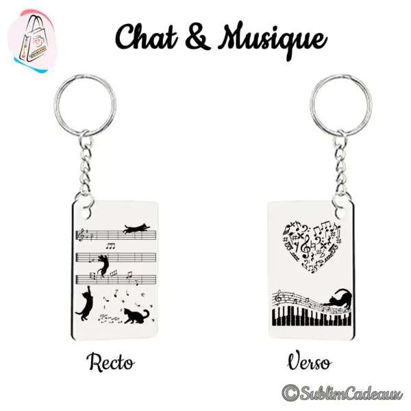 Porte-clés rectangulaire en métal gravé de chats sur une portée musicale et d'un cœur de notes