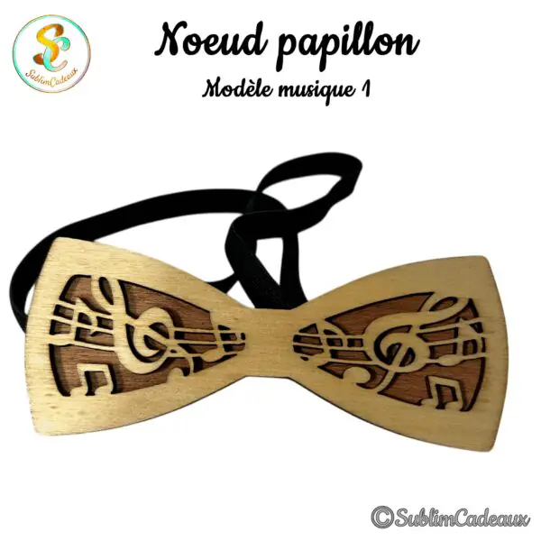 Nœud papillon en bois clair ajouré de clés de sol et de notes de musique, avec bande élastique noire