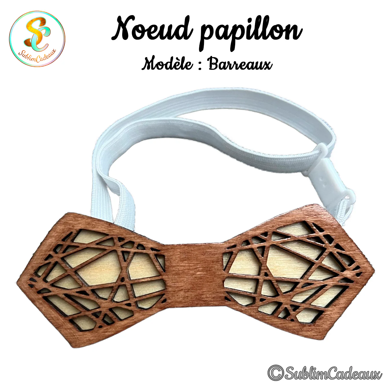 Nœud papillon en bois acajou ajouré d'un entrelacs de lignes géométriques laissant voir le bois clair, élastique blanc