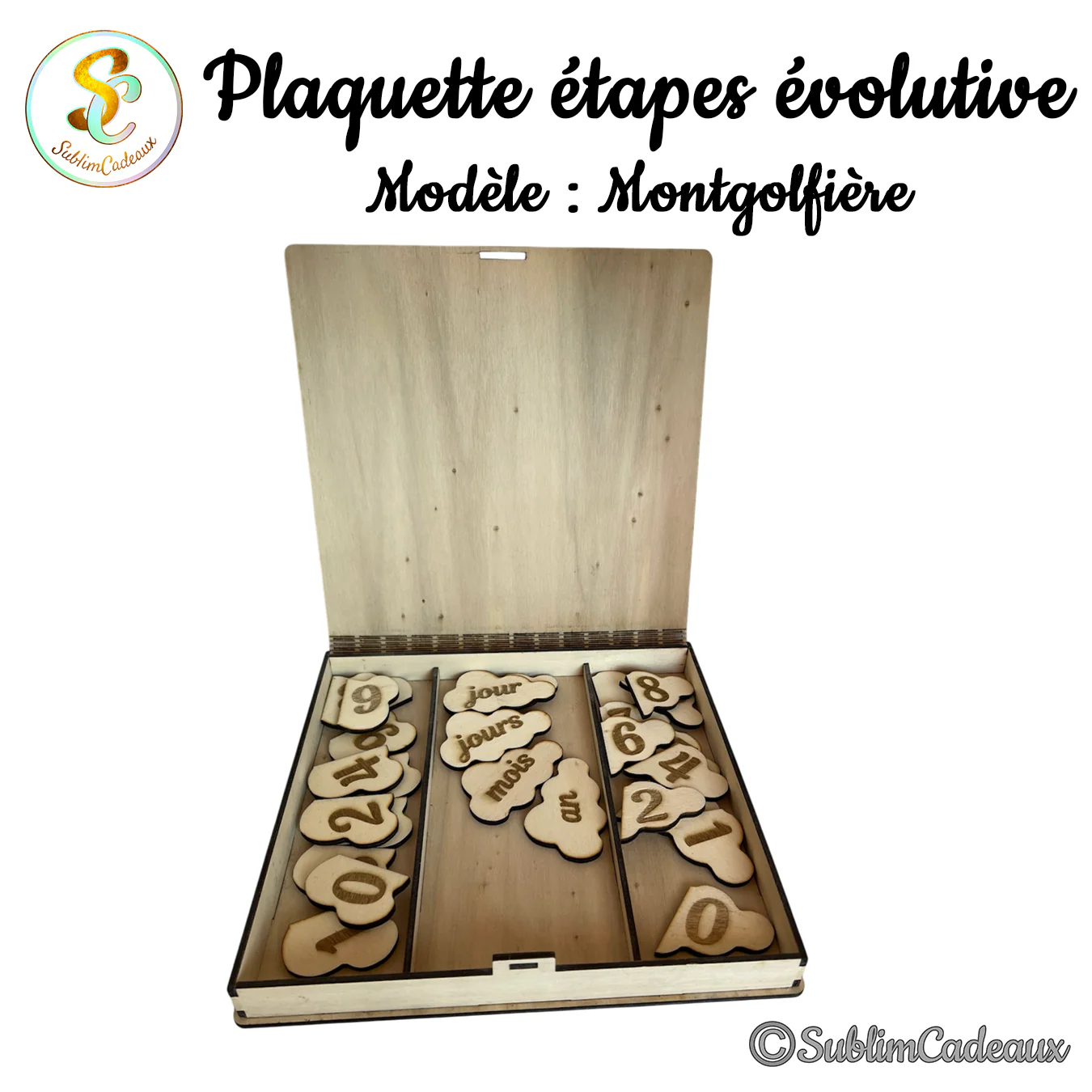 Coffret en bois ouvert du kit montgolfière, nuages gravés de chiffres et étiquettes jour, jours, mois et an