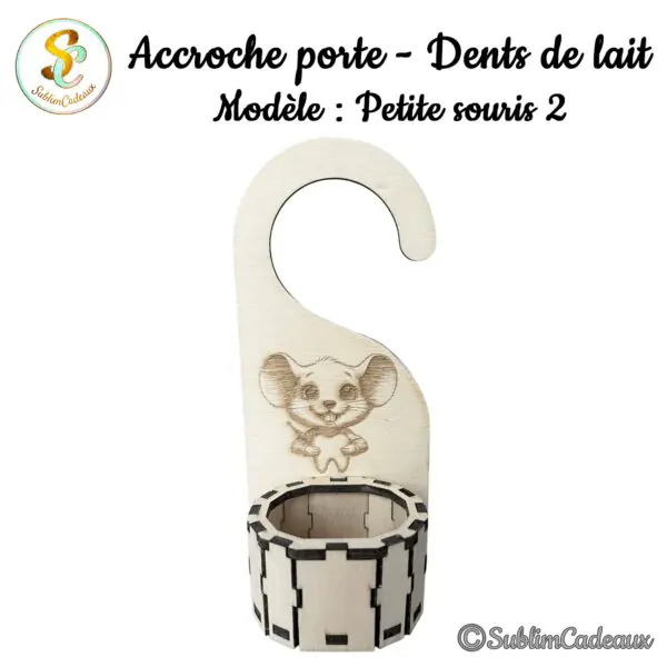 Accroche-porte en bois clair gravé d'une souris tenant une dent, avec boîte à dents de lait personnalisable