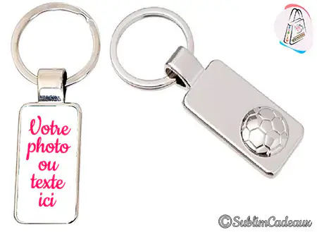 Porte-clés rectangulaire en métal argenté avec ballon de football en relief, à personnaliser avec une photo ou un texte