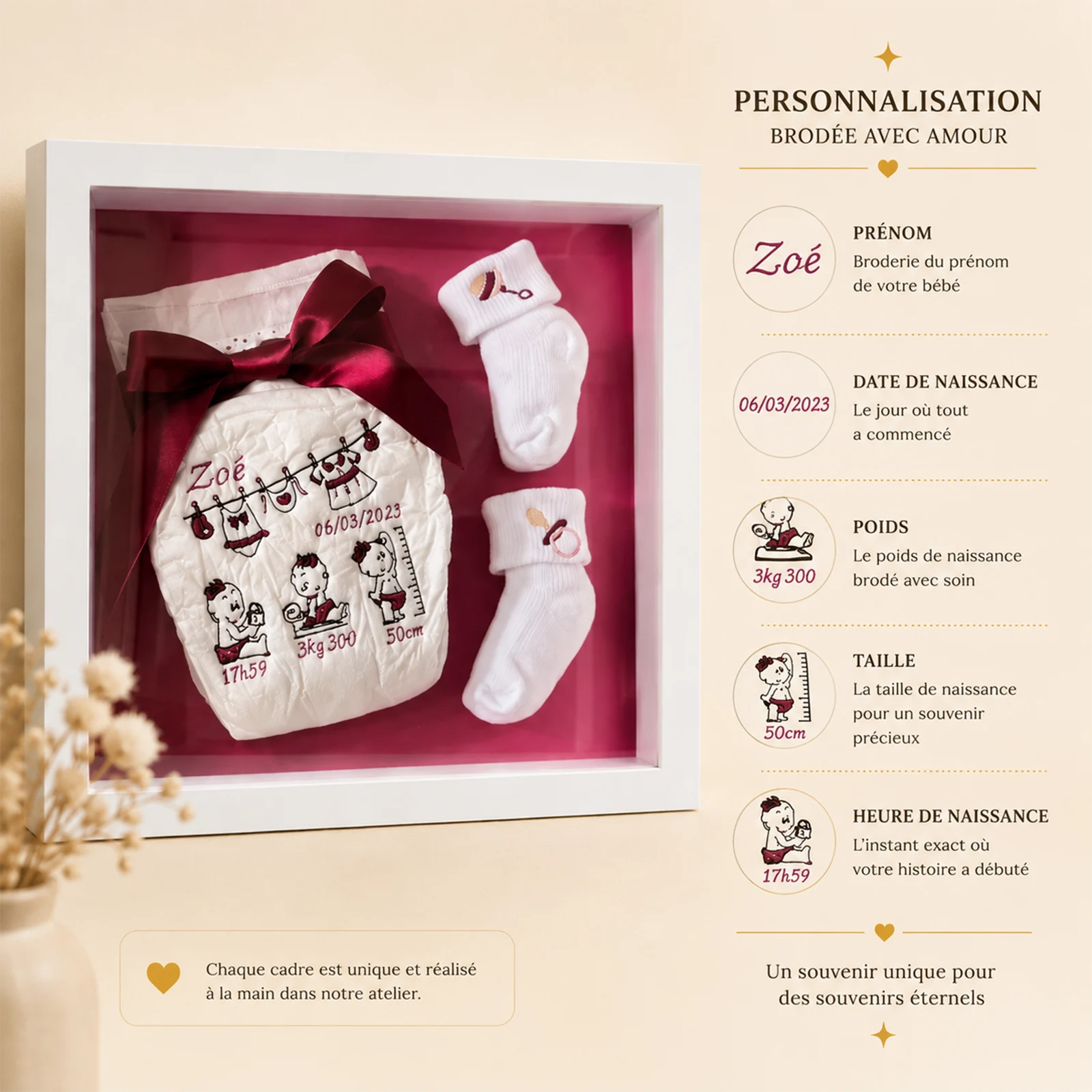 Cadre naissance fille, couche brodée au prénom Zoé avec date, poids, taille et heure de naissance, informations à personnaliser